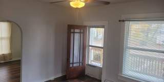 Newly Remodeled 2 Bed 1 Bath House Gallery 1
