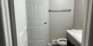 Refurbished Townhome Gallery 17