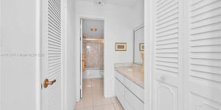 8900 Washington Gallery 5