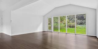 3 Bed/2 Bath Home with Private Yard Gallery 1