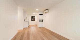 Crestwood Place Gallery 15