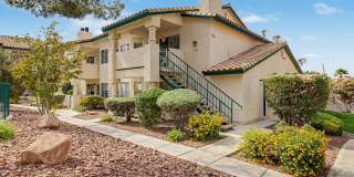 2 Bedroom Condo just off Summerlin Pkwy w/ views of pool Gallery 1