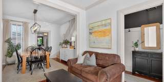 403 N QUEEN Street Gallery 7