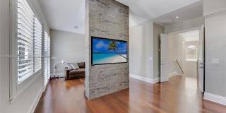 520 N Parkway Gallery 20