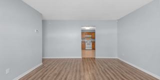Charming 2-Bedroom Townhome – $1,400/mo Gallery 6