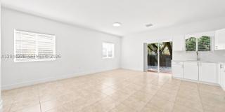 145 NE 60th St Gallery 4