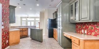 Beautiful Home With Lake View - 3 Bed + 2 Bath Beautiful Home With Lake View - 3 Bed + 2 Bath Gallery 34