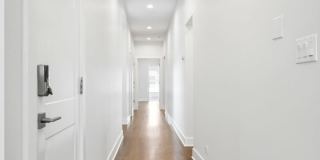 6914 N Sheridan Road Gallery 16