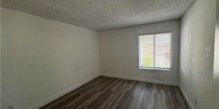 22330 Victory Boulevard Gallery 4