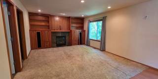 Beautiful 4 Bedroom, 2 bath, Port Orchard Home Gallery 6