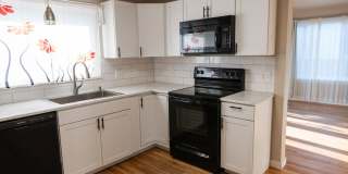 Spacious 2BR House in Cheyenne Gallery 8