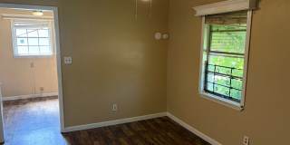 Huge 4 Bedroom Home Gallery 3