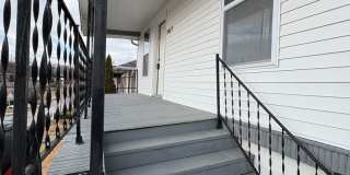 2 bed, 1 bath home in the heart of Central St. Louis City, moments from Forest Park, Barnes Jewish Hospital, SLU, & more! Gallery 4