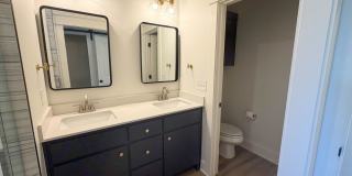 Clean like-new home for rent near the UofA Gallery 14