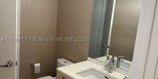 16385 Biscayne Blvd Gallery 34