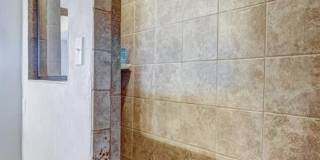$500 Off First Month's Rent!!! St James Park Home in Norman - Community Pool!  Available in Now! Gallery 41