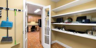 402 E 64th St Gallery 12