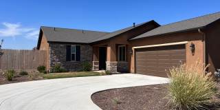 Beautiful home for rent in gated community in Visalia Gallery 1