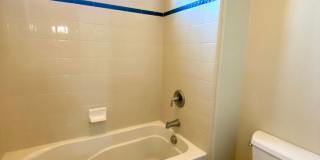 Pleasanton Ponderosa 5 bed+loft / 4 bath, 4 car garage, Small Dogs OK Gallery 34