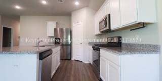 Beautifully Updated 4Bed/2Bath Home, Backs Up to Greenbelt! Gallery 27