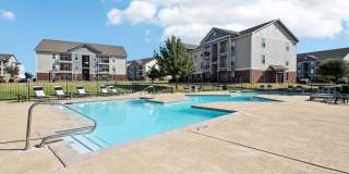 The Flats at MacArthur Gallery 31