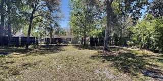 13426 Tyringham St Gallery 23