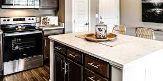 The Sterling at Prairie Trail Gallery 10