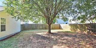 Room in 3 Bedroom Home at Tom Hunter Dr Gallery 35