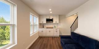 915 NEWINGTON Court Gallery 1