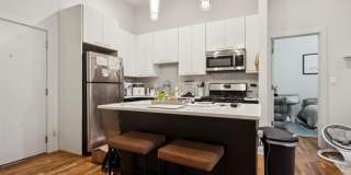 1336 North Damen Ave. Gallery 6