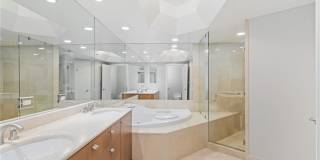 2777 Paradise Road Gallery 26
