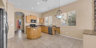 875 W Aloe Place Gallery 8