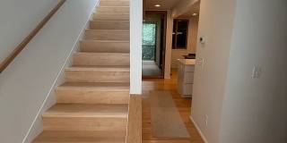 Spacious Pet-Friendly 4BR Home Near Downtown & UVA Gallery 4