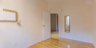15 E 10th St Gallery 6