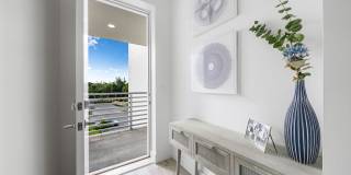 1709 North Tamiami Trail Gallery 2