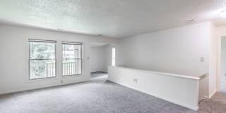 Emerald Pond Estates | 2 bedroom, 1 Bathroom Renovated Apartment Gallery 1