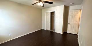 512 Crater Lake Dr Gallery 10