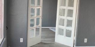 6123 South Hoover Street Gallery 1