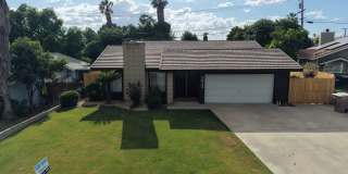 Spacious 4-Bedroom Home in Northeast Bakersfield Gallery 1