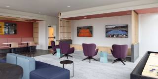 Verso Gallery 24