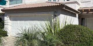 5624 E Kelton Ln Gallery 1
