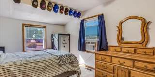 Beautiful 4-Bedroom, 1.5 Bathroom Home Gallery 14