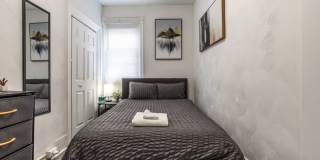 Renovated 3BR in South Side Flats | 100 Walk Score | In-Unit Laundry Gallery 8