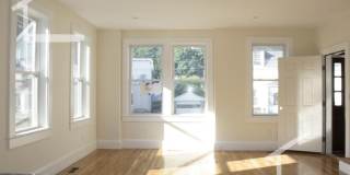 Nicely renovated Townhouse in a prime location near the Green Line with parking included! Gallery 16