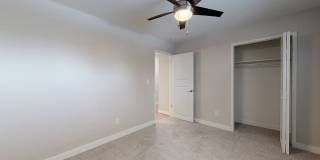 Acoma Square Gallery 29