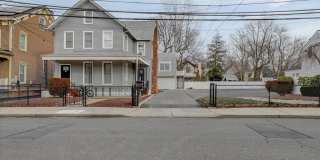 21 Washington Street Gallery 1