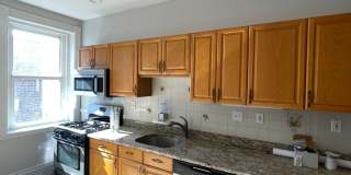 Nice 3 bed in Brookline Gallery 18