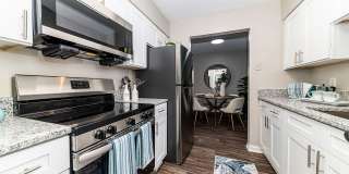 Hampton Creek Apartments Gallery 10