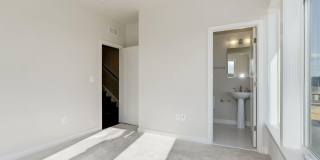 8051 TRIBECA Street Gallery 27