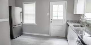 1714 Glenview Road Gallery 6